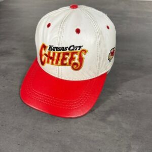 Vintage Kansas City Chiefs Snapback Hat Leather White‎ Red Cap NFL USA Made